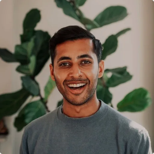 Dr Rayyan Zafar